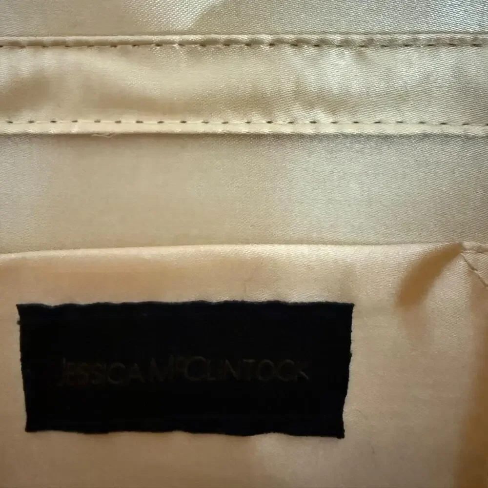 Jessica mcclintock gold mesh clutch